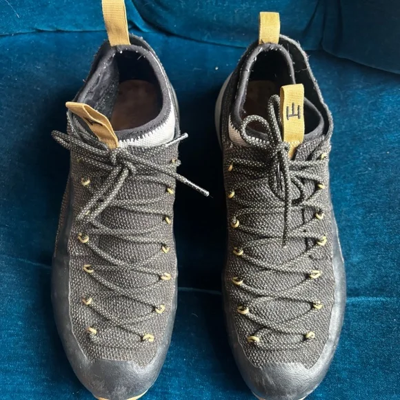 Naglev Unico Hiking Sneaker - EUC - Picture 8 of 12